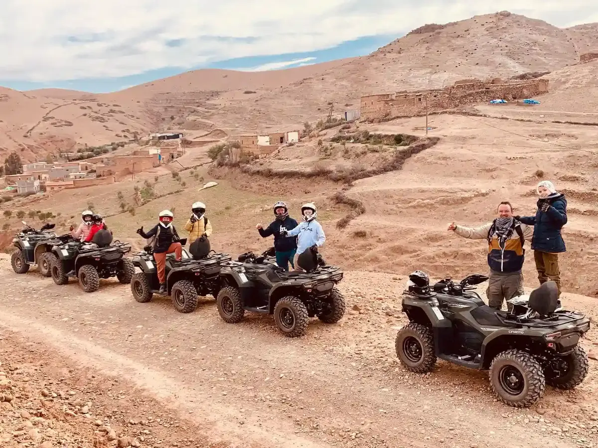 Quad + Kamel + Abendessen im Le Bedouine